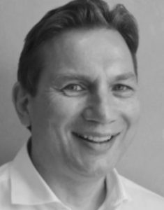 Dr Ian Randle